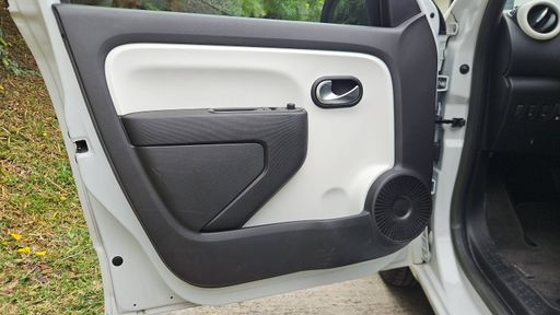 Renault Twingo E-Tech 81 22 kWh - Equilibre – 2022 – 33959 km – Électrique – Boîte Automatique — photo 31