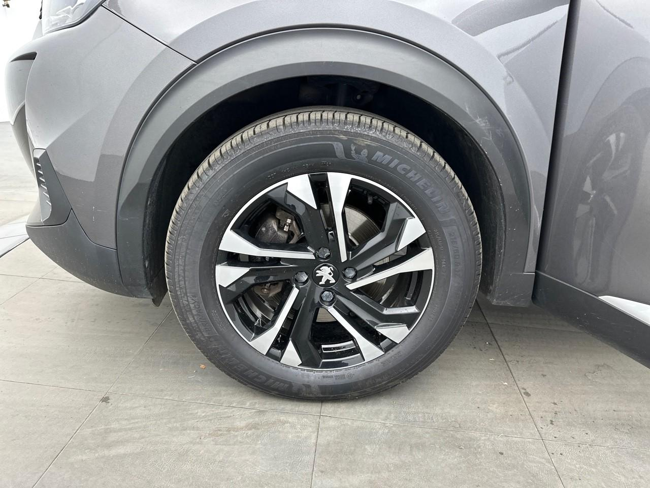 Peugeot 2008 bluehdi 130 s&s eat8 allure pack — photo 14