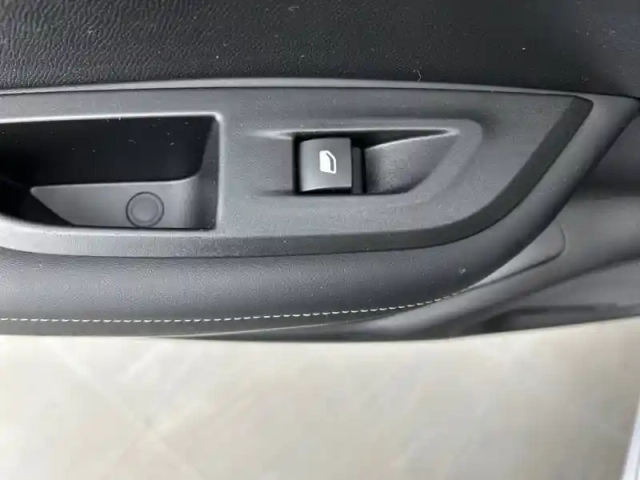 Peugeot 2008 130 s&amp;s eat8 — photo 15
