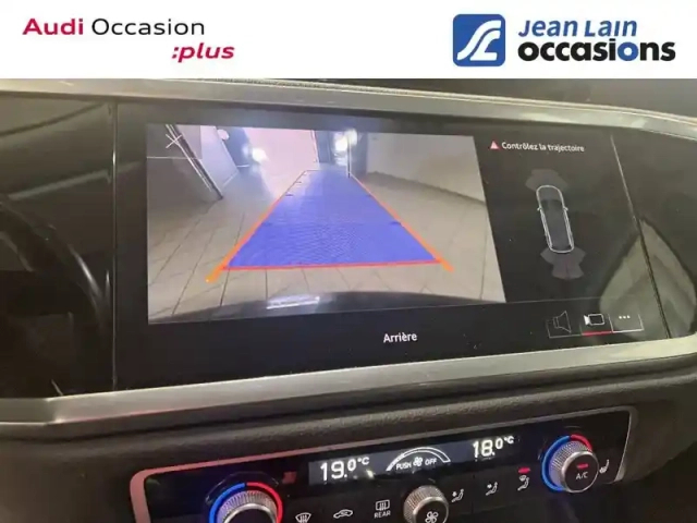Audi Q3 35 tfsi 150 ch s tronic 7 — photo 20