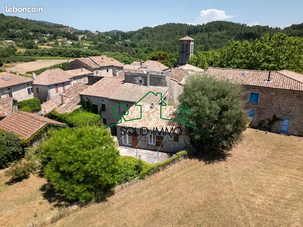Maison 5 pièces 156 m²