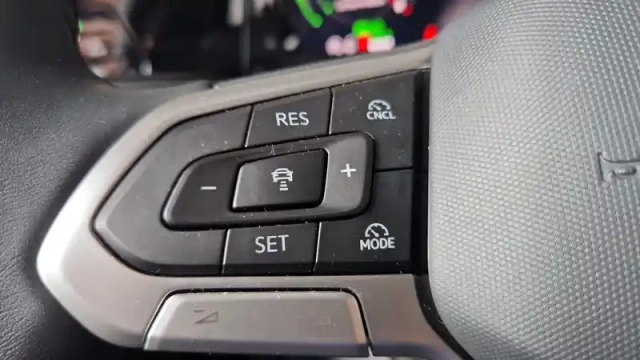 Volkswagen Golf 1.5 ehybrid 204 dsg6 — photo 11