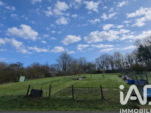 Terrain 1251 m²