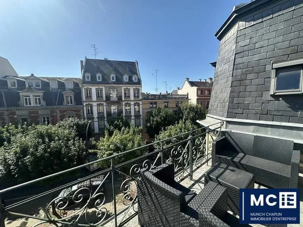 Bureau 207 m²