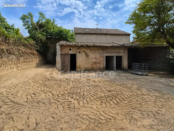 Grange 1 pièce 45 m²