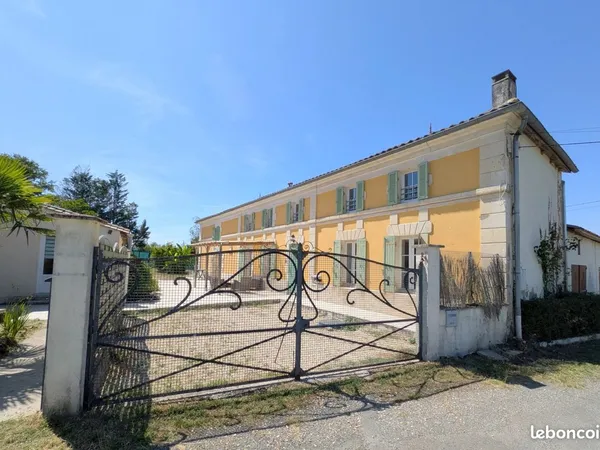 Propriété 19 pièces 387 m²