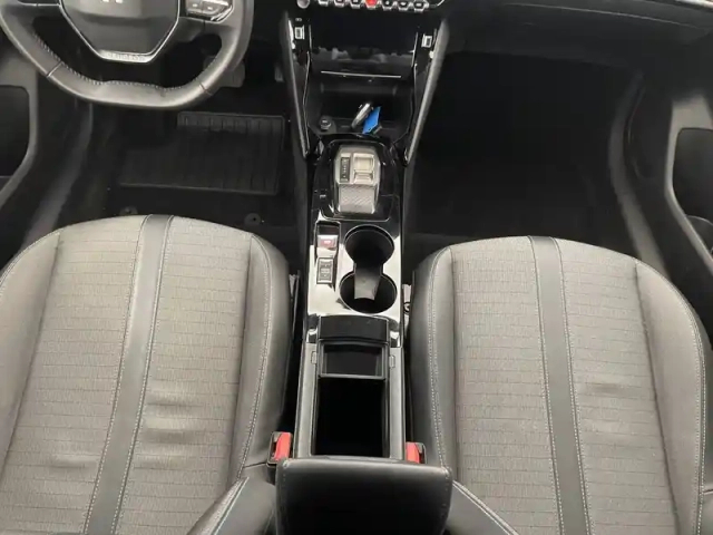 Peugeot 208 electrique 50 kwh 136ch — photo 25
