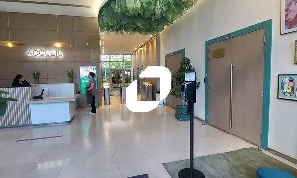 Bureaux 871 m²