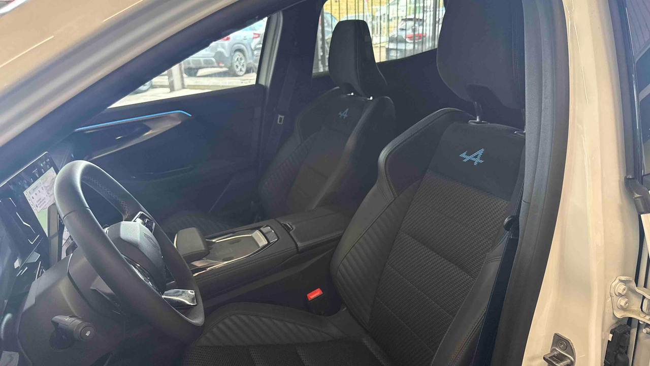 Renault Austral full hybrid E-Tech 200 ch — photo 11