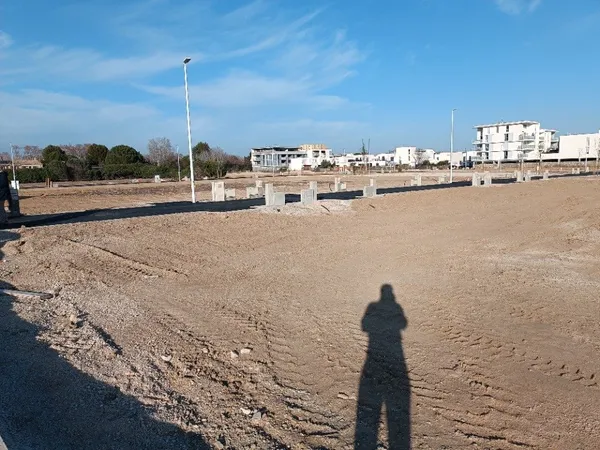 Terrain 600 m²