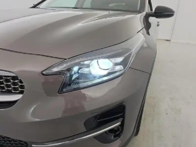 Kia Xceed 1.4 t-gdi 140ch launch edition dct7 + toit ouvrant — photo 9