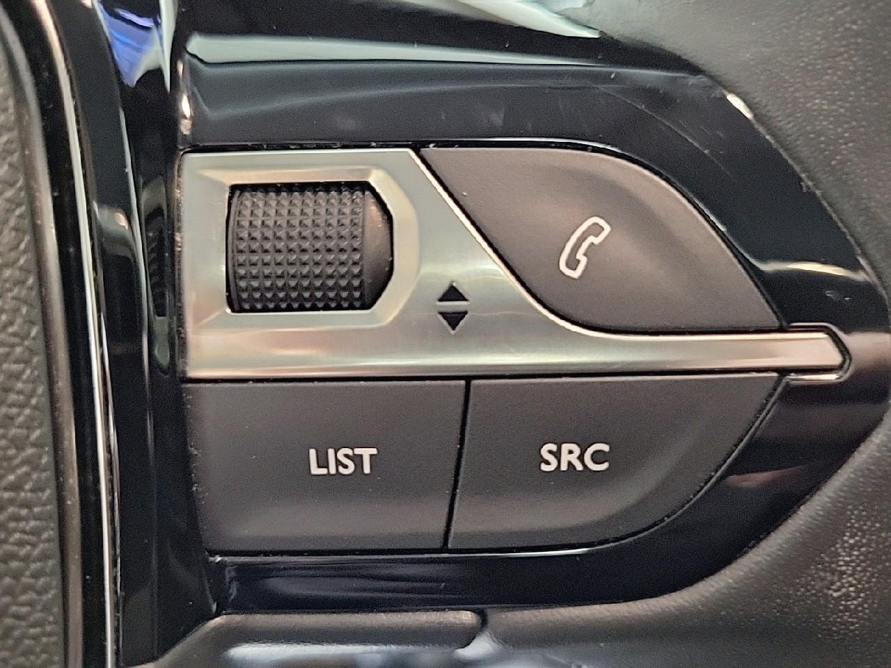 Peugeot 2008 puretech 100 s&s bvm6 style — photo 19