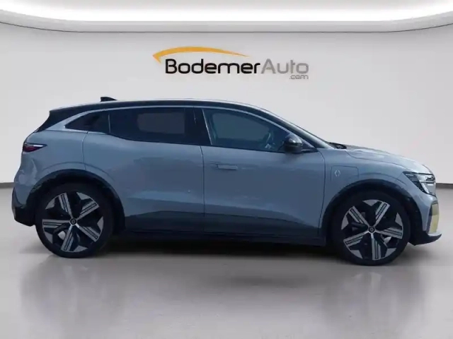 Renault Megane e-tech ev60 220 ch super charge — photo 19