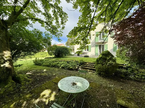 Maison 7 pièces 160 m²