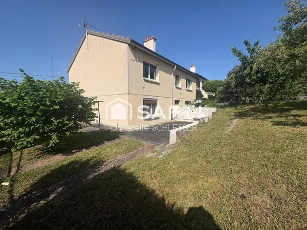 Grande maison familiale sur sous-sol complet - 4 chambres & Grand garage