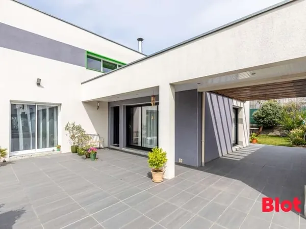 Maison 6 pièces 136 m²