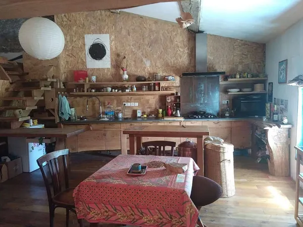 Maison 6 pièces 246 m²