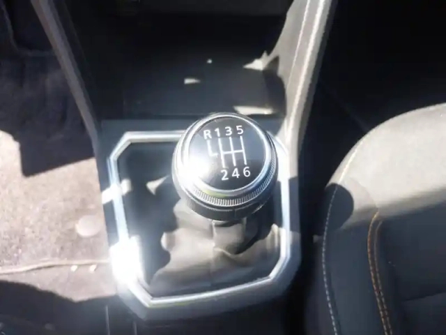 Dacia Sandero eco-g 100 — photo 13
