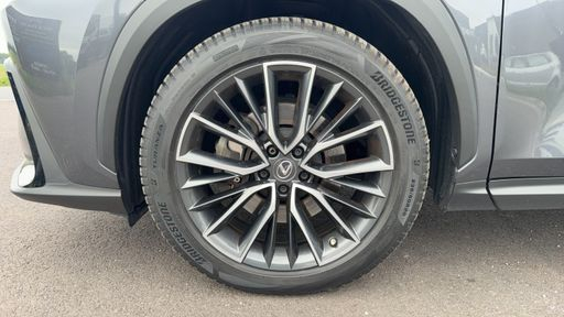 Lexus NX 450h+ 2.5 VVT-i 309 Plug in Hybrid CVT - Executive – 2022 – 73653 km – Hybride rechargeable – Boîte Automatique — photo 35