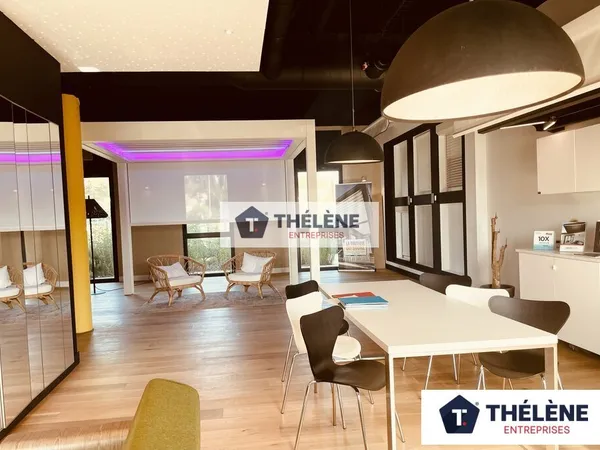 Local commercial 130 m²