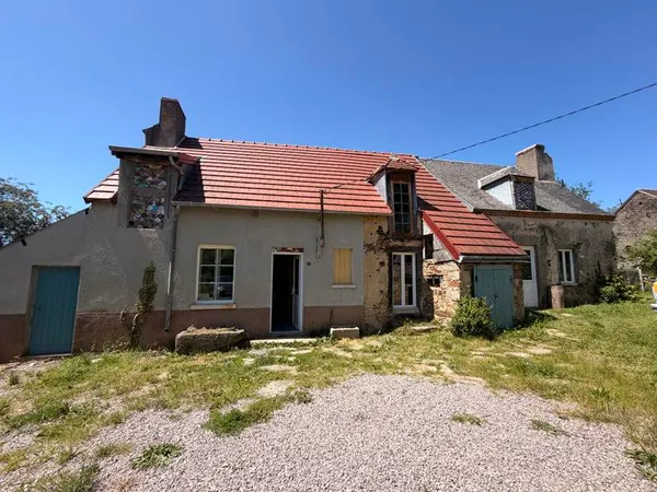 Maison en pierre de 3 pièces principales