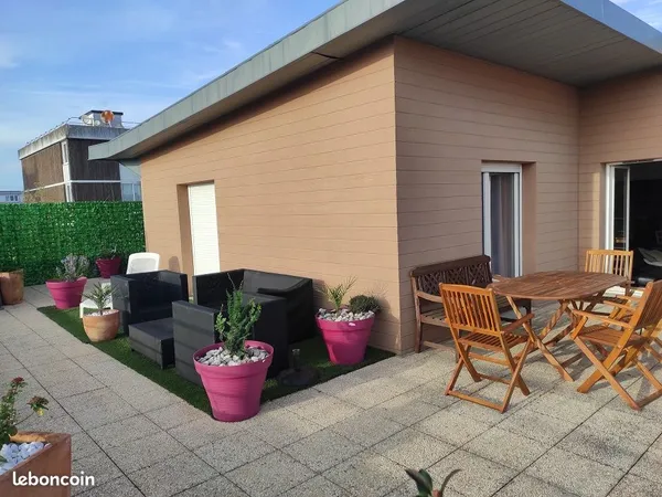 Colocation SQY (trappes) 570 charges comprises avec parking