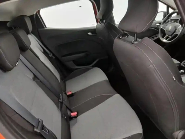 Renault Clio 1.0 tce 90ch evolution — photo 11