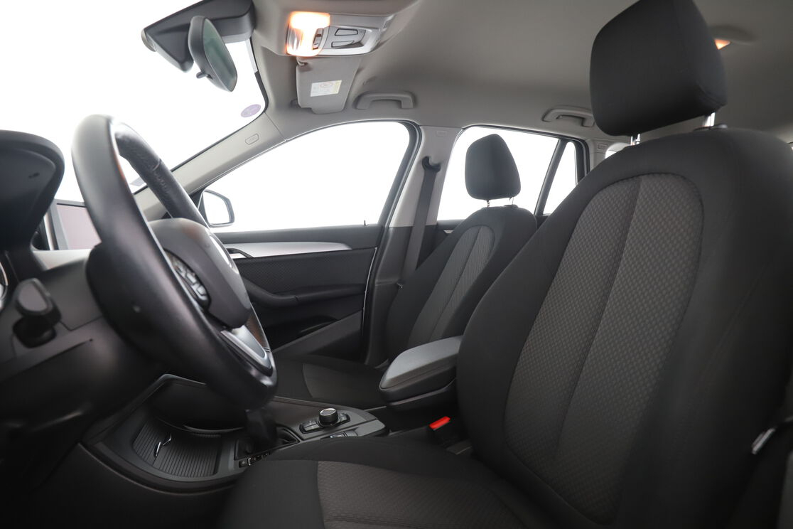 BMW X1 xDrive25e Business Design BVA6 — photo 9