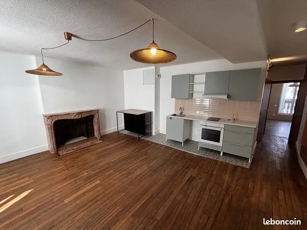 Appartement 2 pièces 64 m²