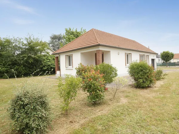 Maison de plain pied 5 pièces, idéalement située