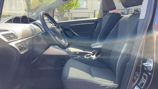Toyota Verso 2.2 D-4D 150 A 5pl - Skyview – 2014 – 113971 km – Diesel – Boîte Automatique — photo 25