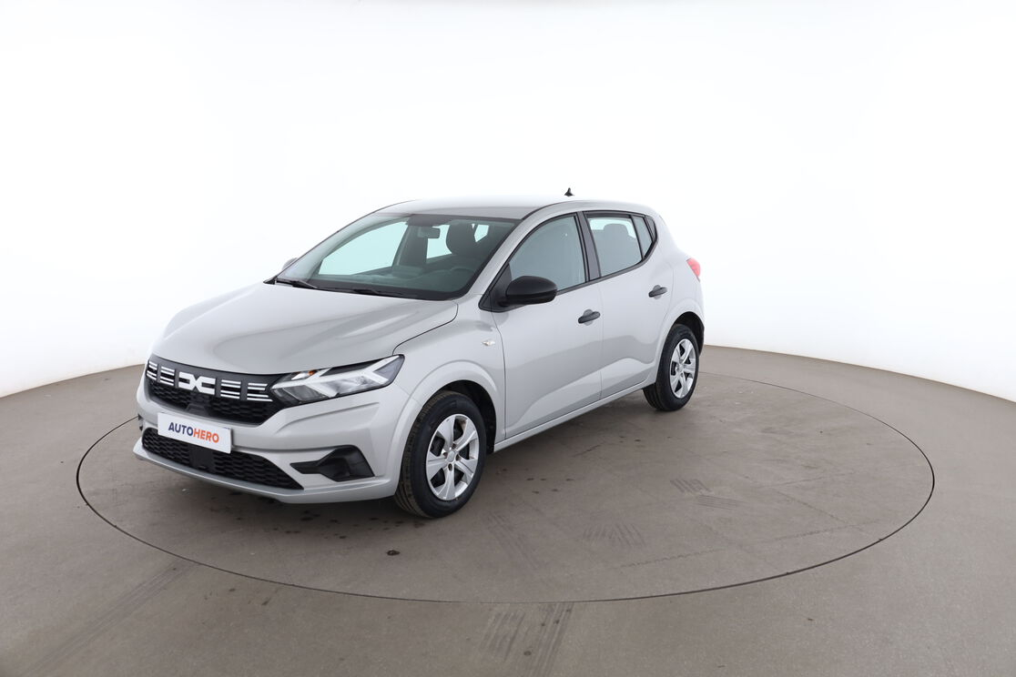 Dacia Sandero 1.0 SCe Essential — photo 1