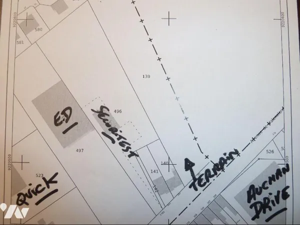 Terrain 3578 m²