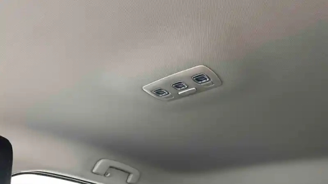 Renault Arkana mild hybrid 140 edc fap - 22 — photo 27