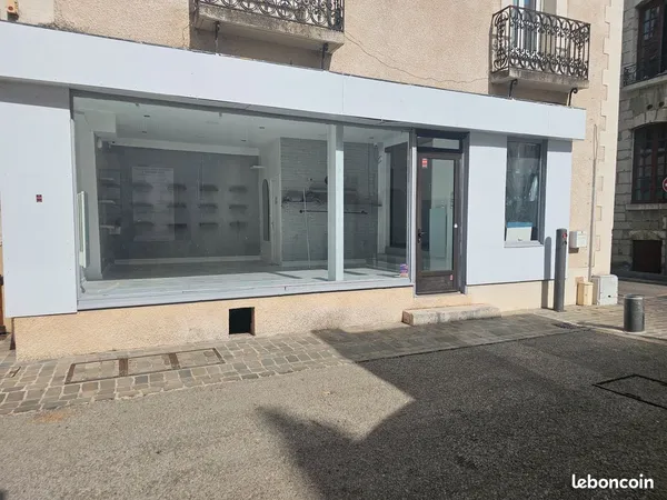A LOUER LOCAL COMMERCIAL Montargis centre