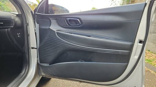 Hyundai i20 1.2 i 84 - Initia – 2023 – 71801 km – Essence – Boîte Manuelle — photo 34