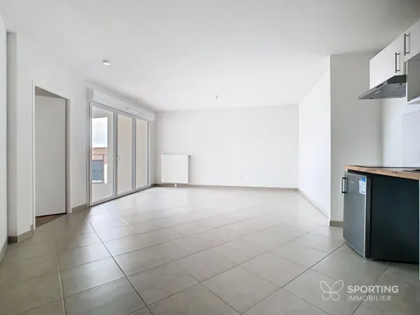 Vaste appartement T2 récent de 44,62m² avec balcon de 9m²