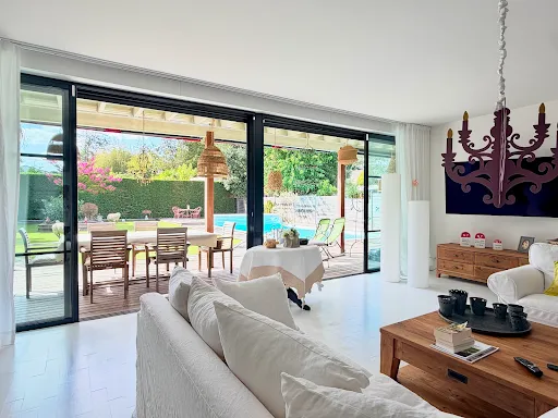 Maison 6 pièces 235 m²