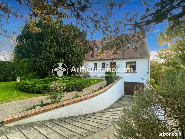 Maison 8 pièces 181 m²