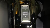 Peugeot 2008 1.2 PureTech 130ch S&S GT EAT8 — photo 15