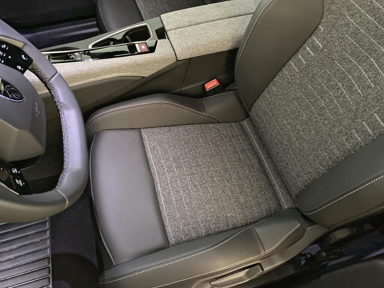 Peugeot 5008 hybrid 145 ch e-dcs6 allure — photo 9