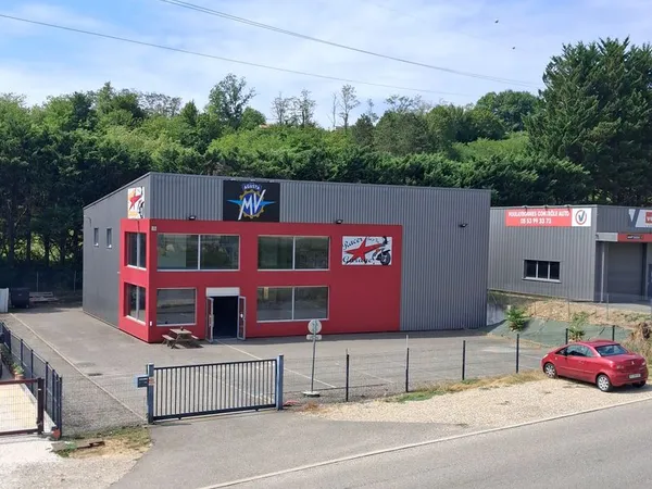LOCAL COMMERCIAL ET D'ACTIVITE 500 m²