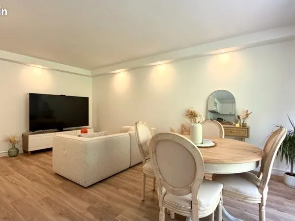 Appartement T3 rénové - garage - balcon - accès direct Chézine