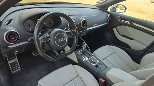 Audi S3 2.0 TFSi 300 Quattro S-Tronic6 - S – 2014 – 156564 km – Essence – Boîte Automatique — photo 31
