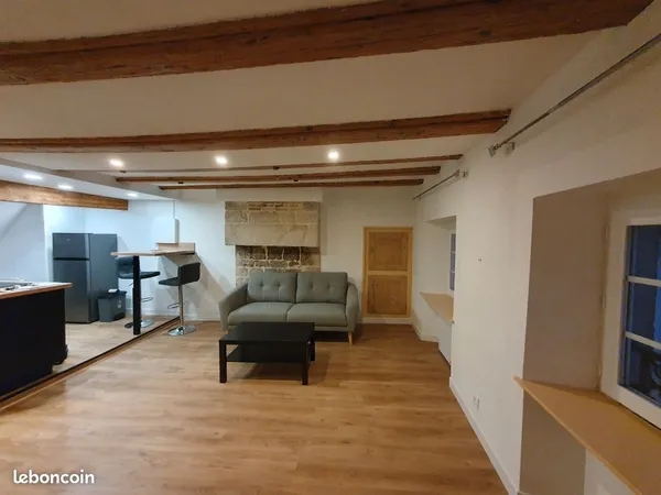 Location meublé centre Ornans avec parking