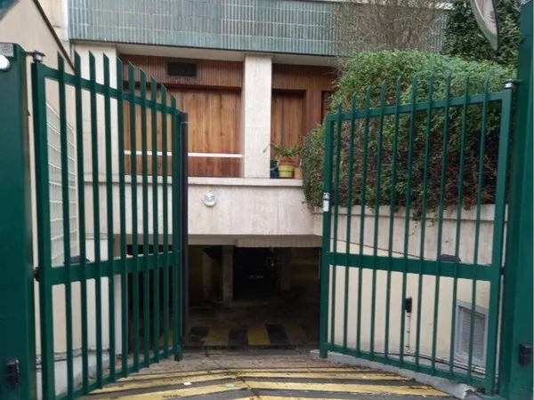 Place de parking a louer
