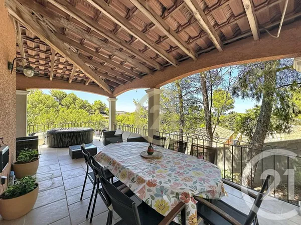 Maison 8 pièces 190 m²
