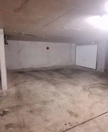 Vends Box / Garage sécurisé 14 m² - Grasse, Le Plan
