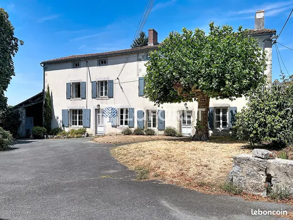 Propriété 10 pièces 293 m²