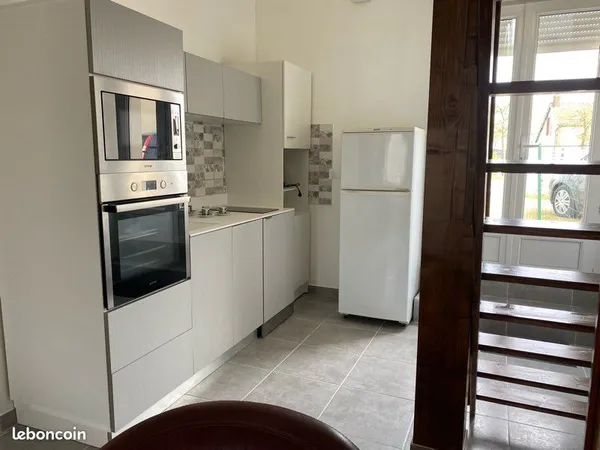 Maison mitoyenne T3 à noyant centre 49490